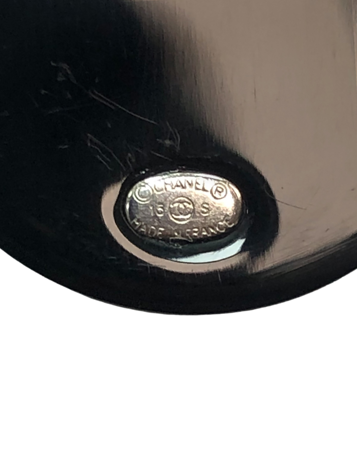 Круглая брошь-пин Chanel