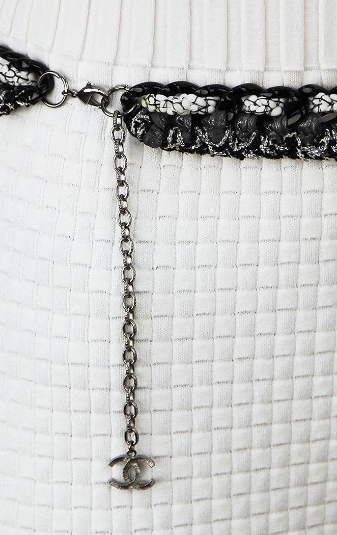 Трикотажный черно-белый костюм Chanel