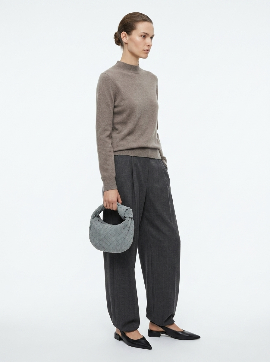 Серая замшевая сумка Bottega Veneta Jodie mini