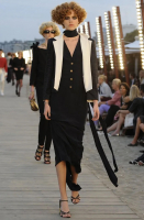 Тёмно-синее шелковое платье Chanel