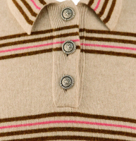 Свитер Chanel с пуговицами