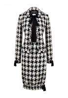 Твидовый костюм Chanel с бантами