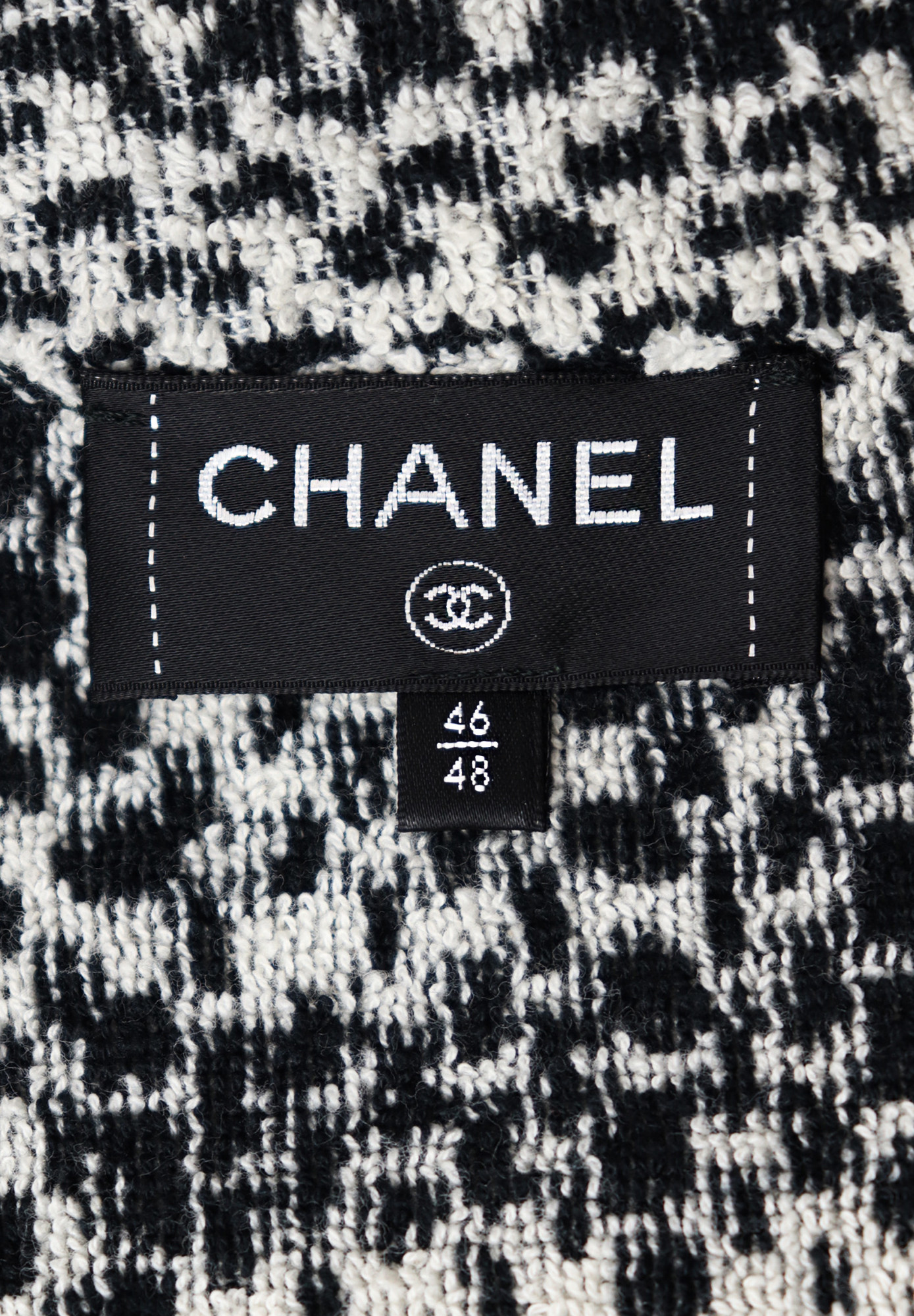 Черно-белый кейп Chanel