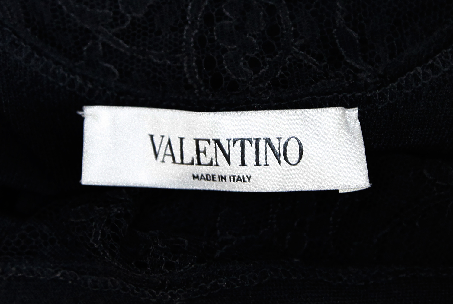 Кружевное платье Valentino