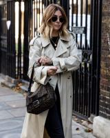 Сумка Fendi Mamma Baguette с узором Zucca