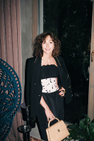 Двубортный черный жакет Chanel с цепями