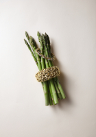 Золотистый браслет Chanel с кристаллами