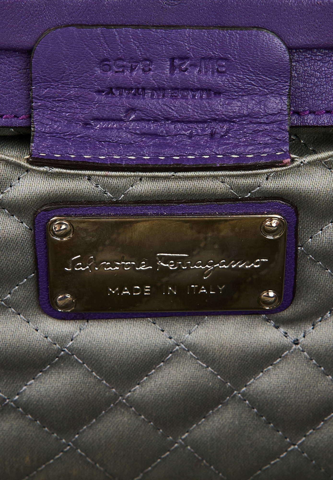 Бордовый клатч Salvatore Ferragamo