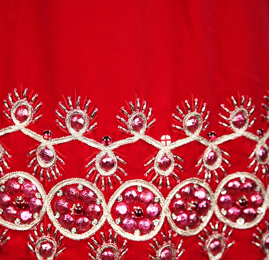 Красное бархатное платье Lanvin