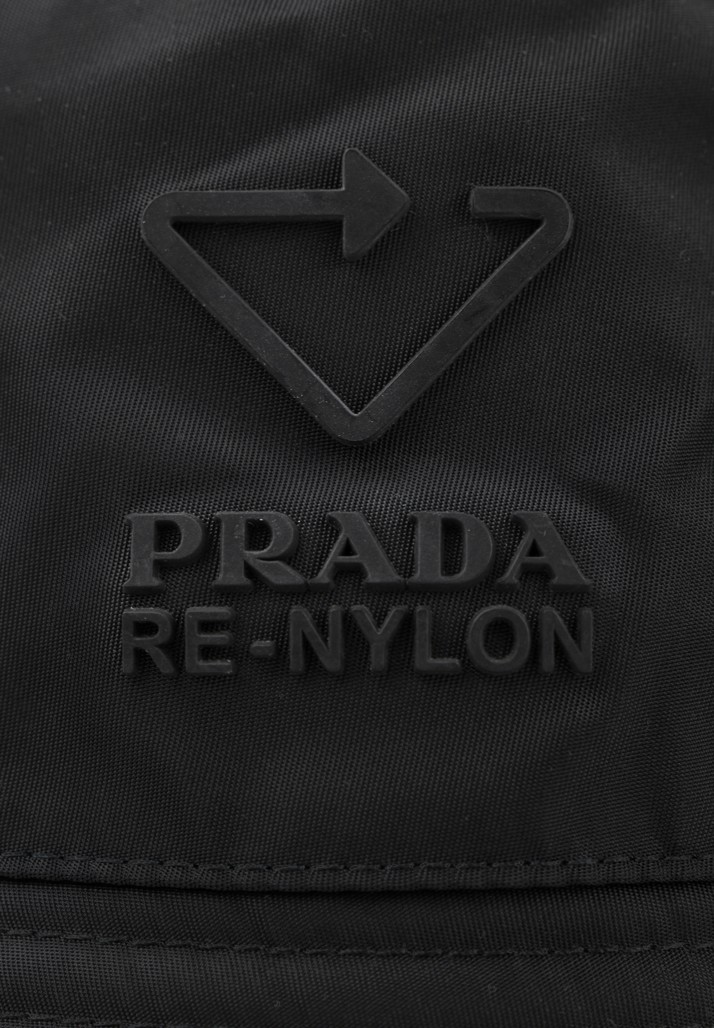 Черная панама Re-Nylon Prada