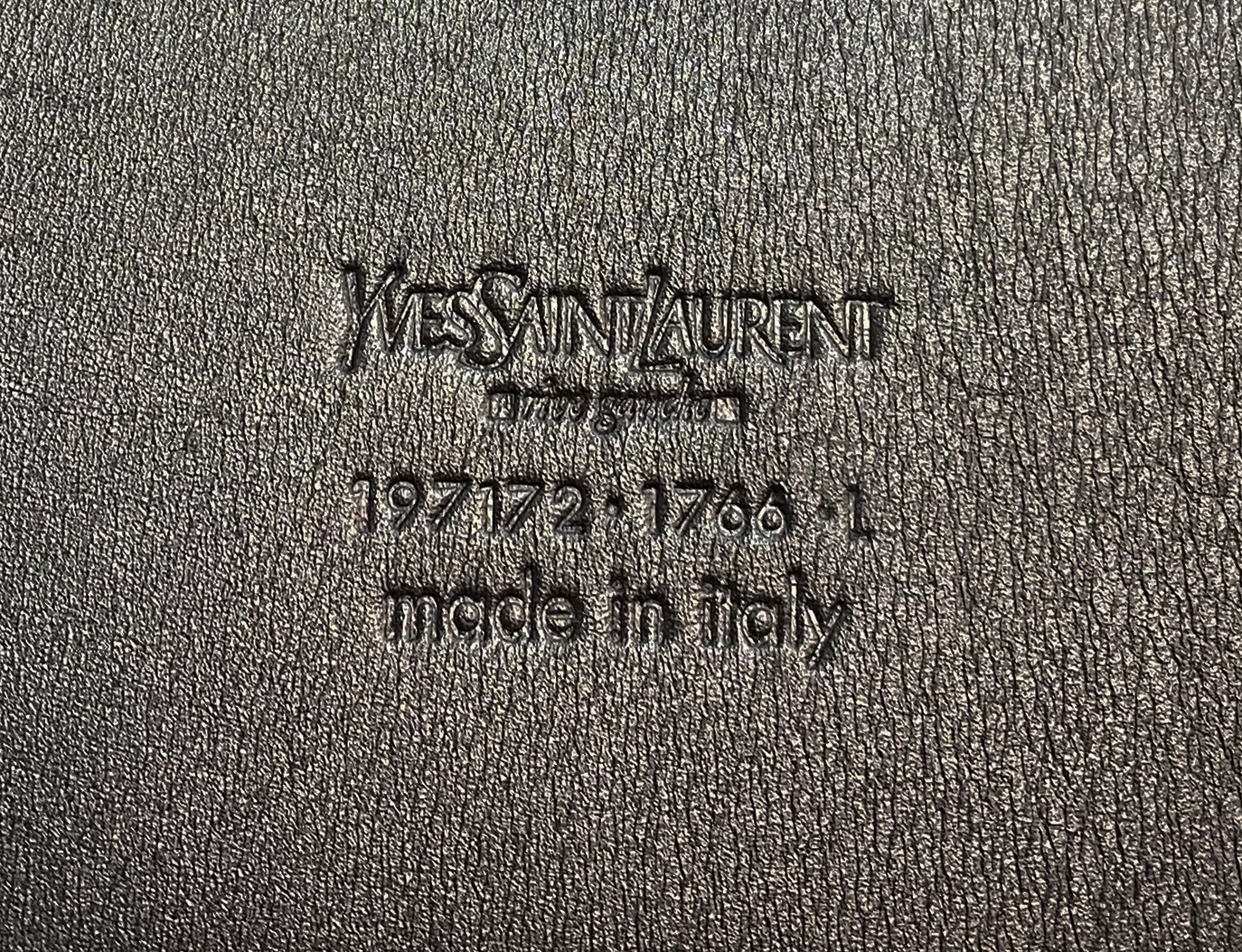 Черный пояс Yves Saint Laurent