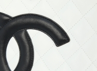 Кожаная сумка-корзинка Chanel с логотипом