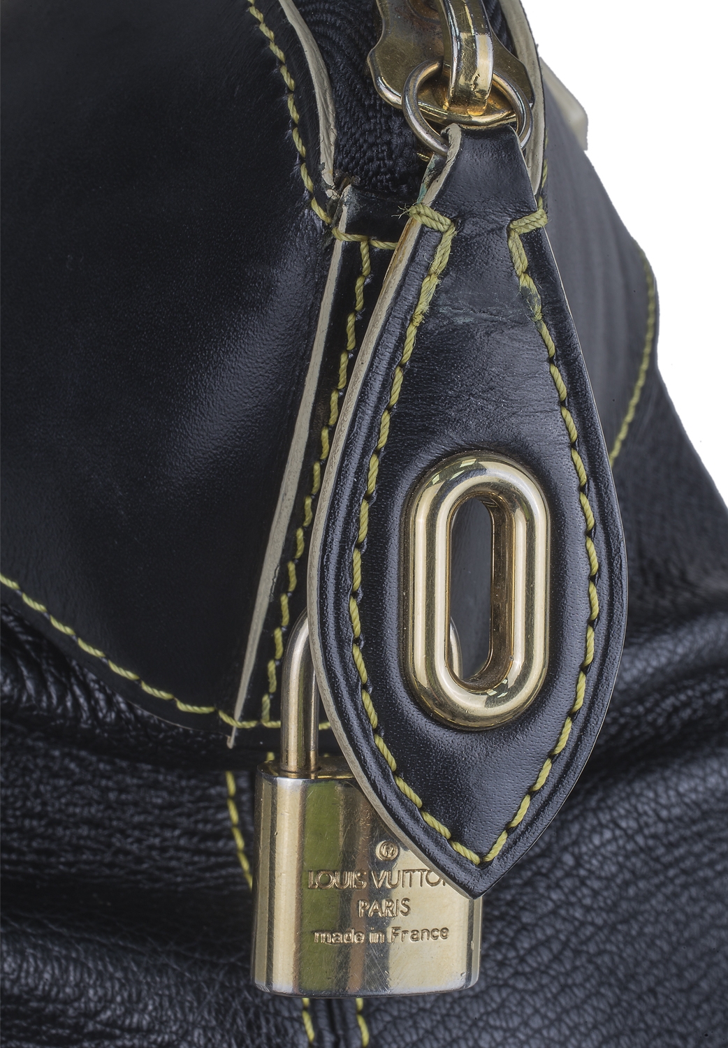 Кожаная сумка Louis Vuitton Black Chevre Suhali Lockit