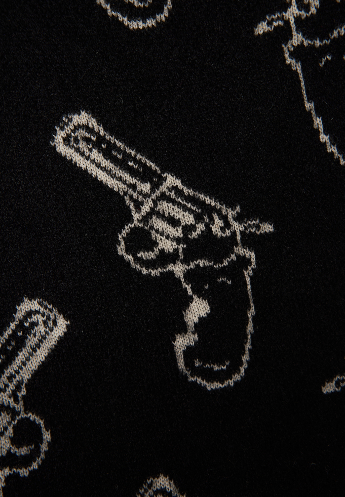 Черное платье-свитер Saint Laurent с пистолетами