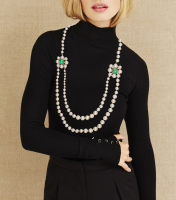 Жемчужное колье Chanel с зелеными кристаллами Gripoix