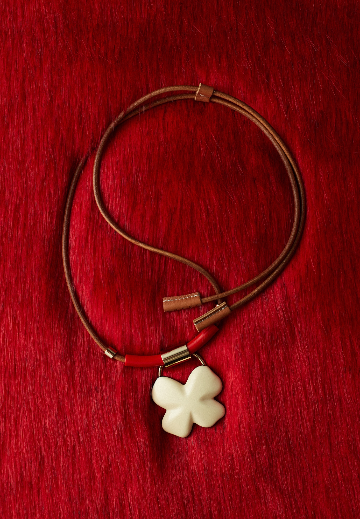 Колье Marni с абстрактной подвеской