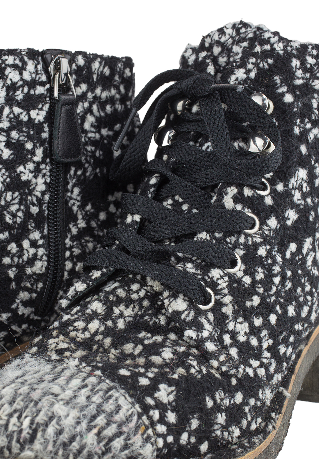 Твидовые ботинки Chanel