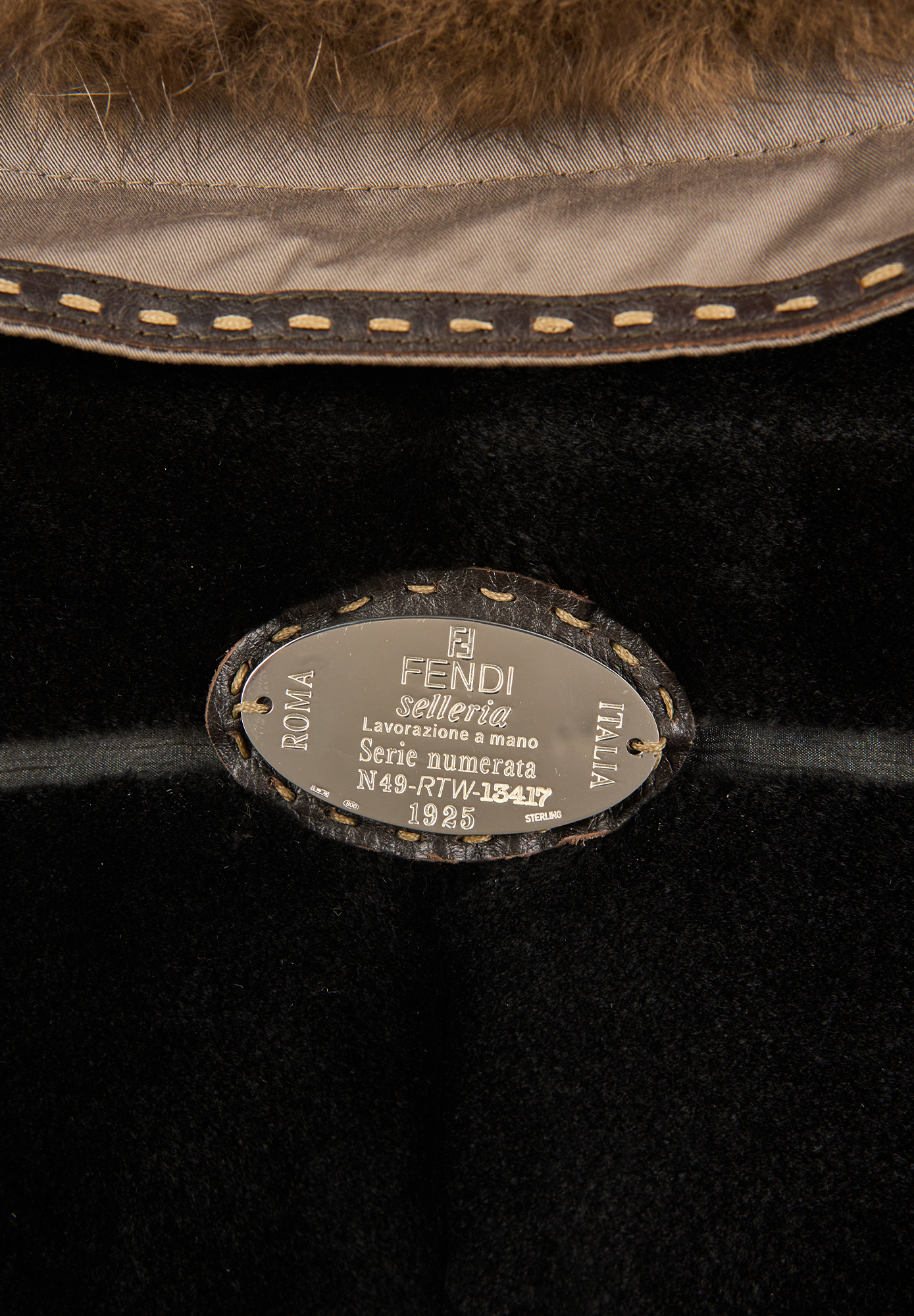 Пальто Fendi с норковым воротником