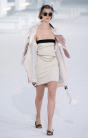 Красная сумка Chanel Vanity Case