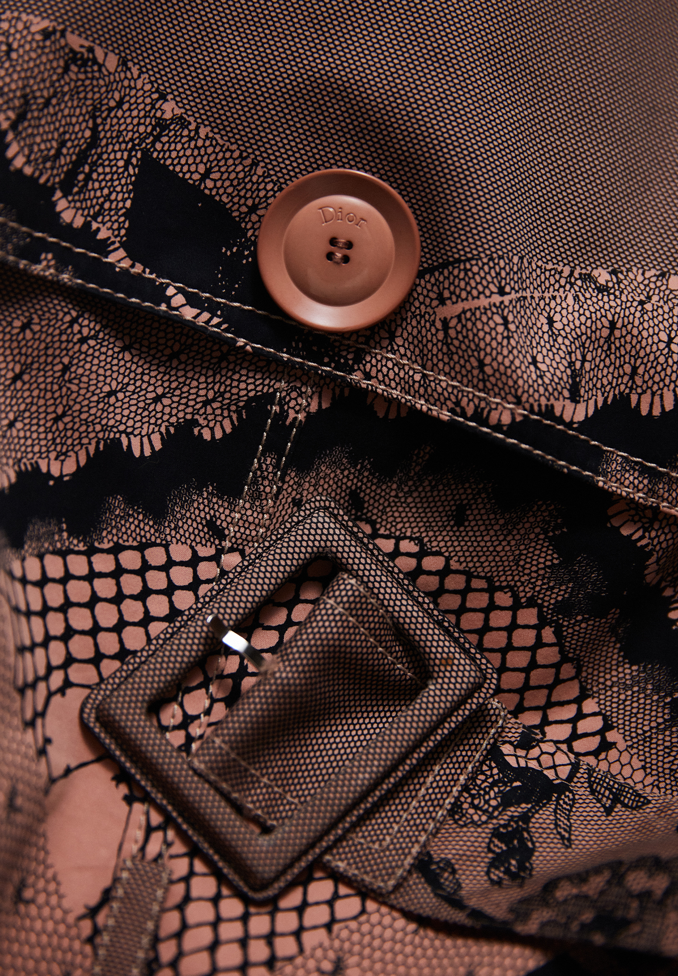 Тренч Christian Dior с кружевным принтом