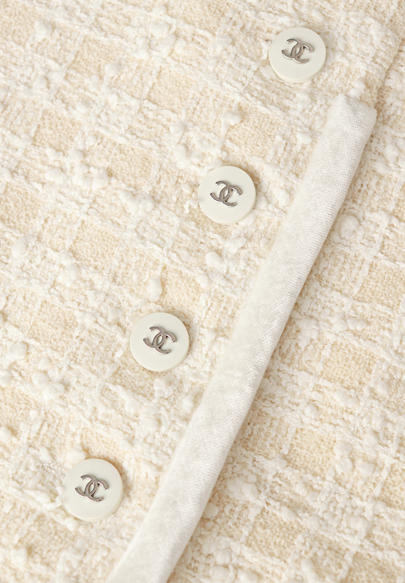 Твидовая юбка Chanel цвета слоновой кости