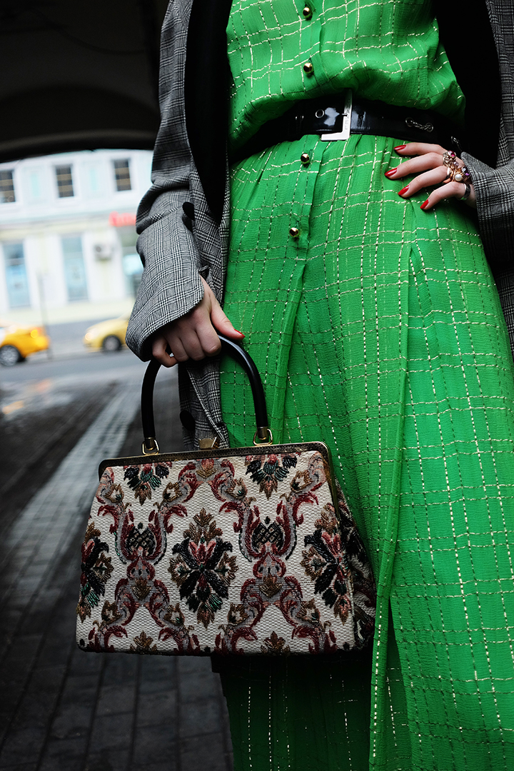 Гобеленовая сумка с вышивкой бисером