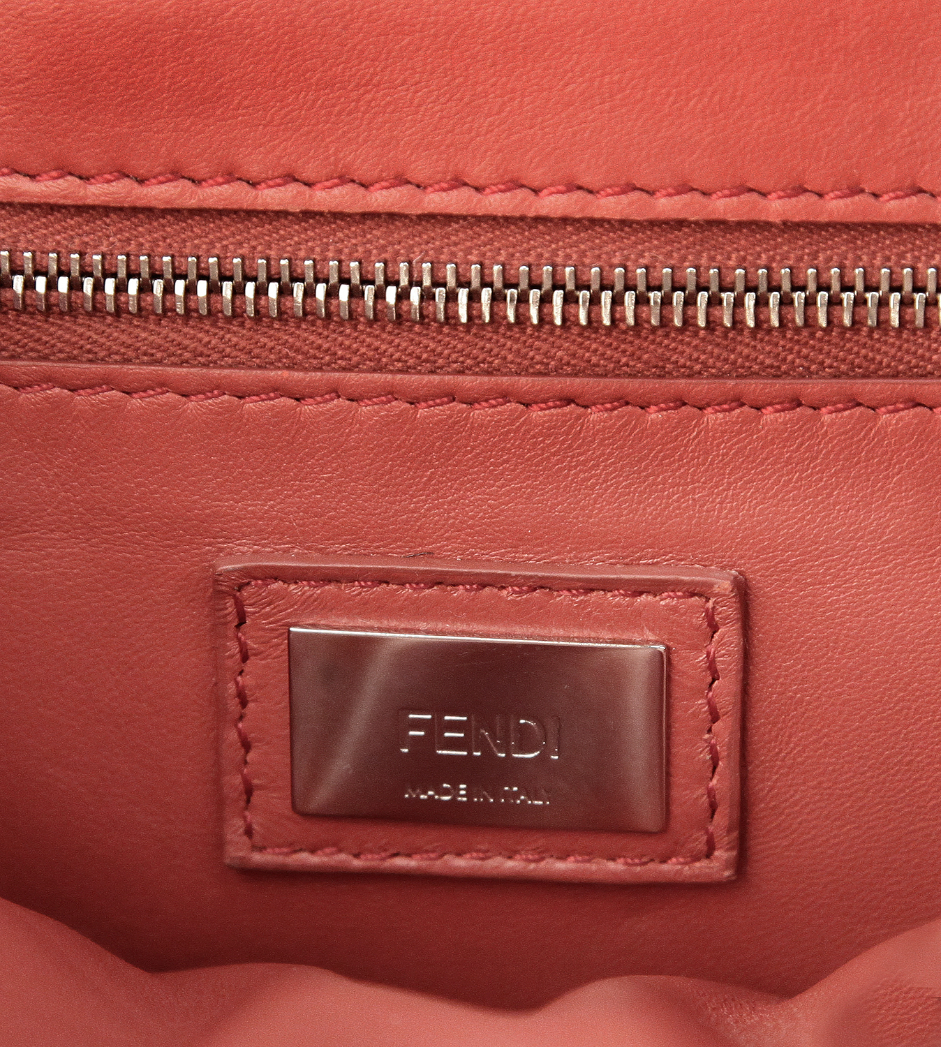 Cумка Fendi Peekaboo Iconic Mini