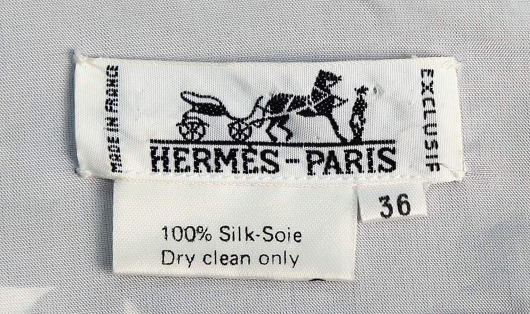 Платье Hermès с синими пионами